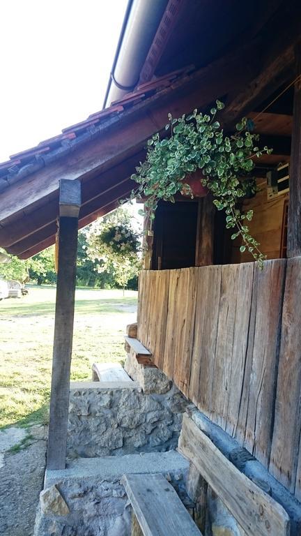 Rustic Home Mia Duga Resa Pokój zdjęcie